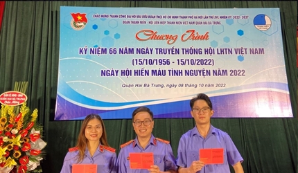 Chi đoàn Viện kiểm sát nhân dân quận Hai Bà Trưng  tham gia hiến máu...